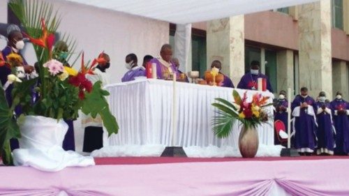 Per un’Africa unita contro l’ingiustizia l’egoismo e lo sfruttamento dei poveri QUO-163 Per un’Africa unita contro l’ingiustizia l’egoismo e lo sfruttamento dei poveri QUO-163