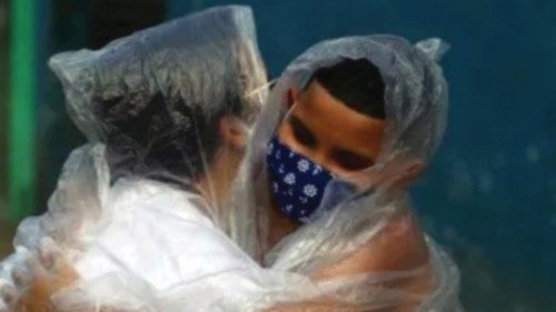 Vaccini per tutti, una speranza per porre fine alla pandemia QUO-185 Vaccini per tutti, una speranza per porre fine alla pandemia QUO-185