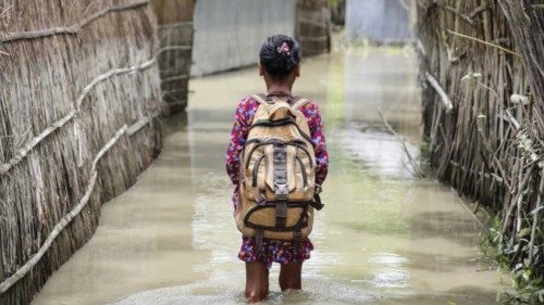 Risposte urgenti alla catastrofe ambientale e all’ingiustizia devastante QUO-202 Risposte urgenti alla catastrofe ambientale e all’ingiustizia devastante QUO-202