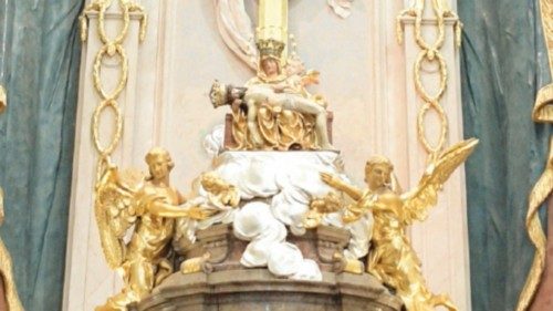 «Guardaci con tenerezza e risana le nostre ferite» QUO-209 «Guardaci con tenerezza e risana le nostre ferite» QUO-209