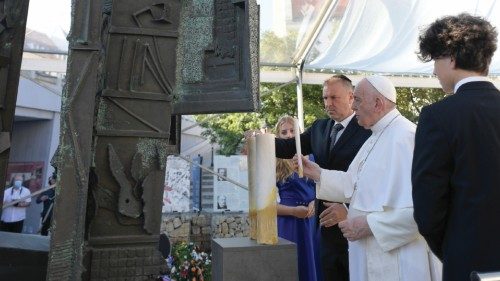  La settimana di Papa Francesco  QUO-210