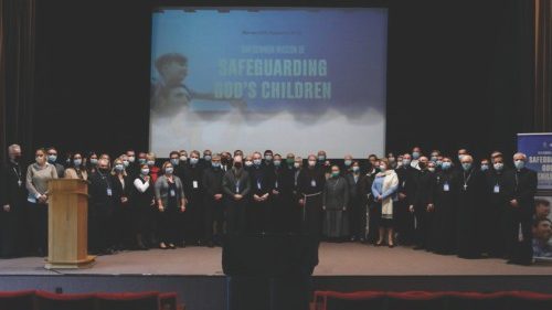  Polonia: da una Chiesa impreparata  a una Chiesa informata  sulla protezione dei minori  QUO-215
