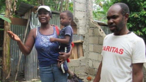  Ad Haiti in ginocchio  la Chiesa è in prima linea  QUO-215