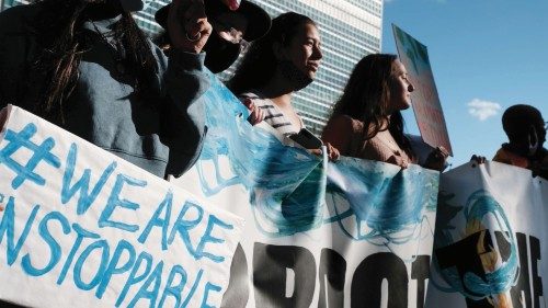NEW YORK, NEW YORK - OCTOBER 01: A group of students take part in a protest in support of the ... NEW YORK, NEW YORK - OCTOBER 01: A group of students take part in a protest in support of the ...