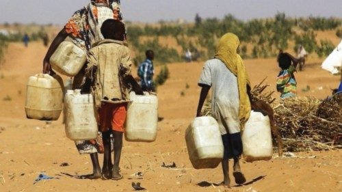  Il mutamento climatico in Africa aumenta la povertà e minaccia i ghiacciai  QUO-241