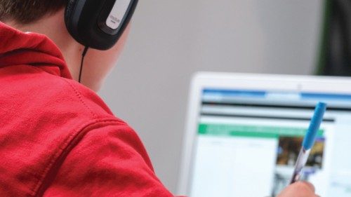 L’unità del sapere nella scuola di oggi QUO-241 L’unità del sapere nella scuola di oggi QUO-241