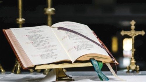  Libri liturgici: edizione traduzione e adattamento  QUO-241