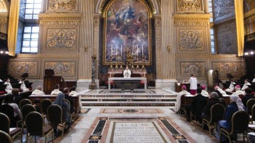 Em.mo Card. Pietro Parolin - Basilica Vaticana- Cappella del Coro: Santa Messa in suffragio di padre ...