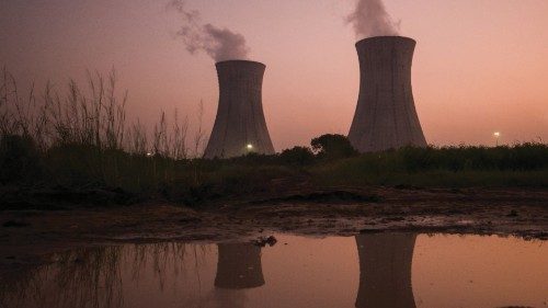 The central chimneys at the coal-fired NTPC Ltd. Dadri Power Plant in Gautam Budh Nagar district, ...