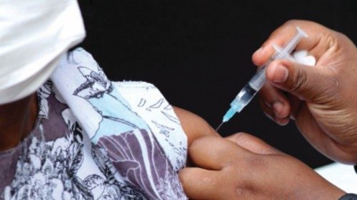 FILE PHOTO: A healthcare worker administers the Johnson and Johnson coronavirus disease (COVID-19) ... FILE PHOTO: A healthcare worker administers the Johnson and Johnson coronavirus disease (COVID-19) ...