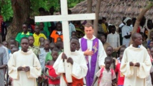 Per una Chiesa “in uscita” verso nuovi orizzonti QUO-004 Per una Chiesa “in uscita” verso nuovi orizzonti QUO-004