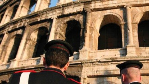 “Affare virus”, welfare criminale e droga comprata con la paghetta QUO-011 “Affare virus”, welfare criminale e droga comprata con la paghetta QUO-011