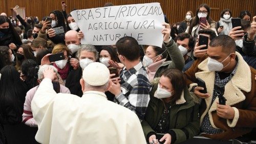  Vicino nella preghiera alle popolazioni di Tonga  QUO-014