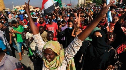 Sciopero in Sudan contro la giunta militare QUO-015 Sciopero in Sudan contro la giunta militare QUO-015