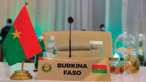 Empty seat of the head of state of Burkina Faso at the second extraordinary summit on the political ... Empty seat of the head of state of Burkina Faso at the second extraordinary summit on the political ...