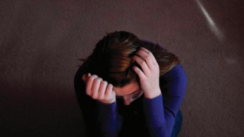 La violenza sofferta da donne e bambine è una ferita aperta QUO-031 La violenza sofferta da donne e bambine è una ferita aperta QUO-031