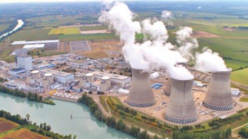  Entro il 2035 la Francia  avrà sei nuovi reattori nucleari  QUO-034