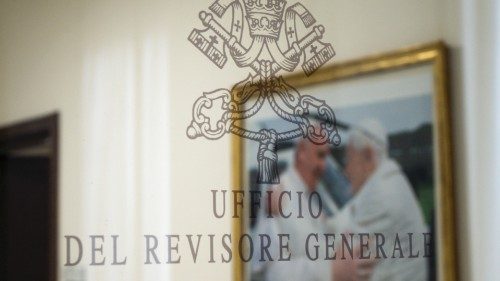 Per una corretta e trasparente gestione dei beni della Santa Sede QUO-042 Per una corretta e trasparente gestione dei beni della Santa Sede QUO-042