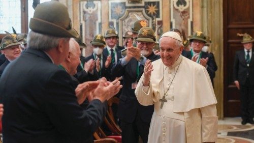 Fraternità, altruismo e servizio con la forza della tenerezza QUO-047 Fraternità, altruismo e servizio con la forza della tenerezza QUO-047