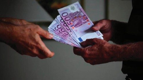 Dopo il virus gli strozzini: le mani dell’usura sulle attività economiche QUO-047 Dopo il virus gli strozzini: le mani dell’usura sulle attività economiche QUO-047