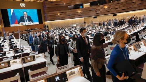 epaselect epa09793351 Ambassadors and diplomats walk out while Russia's foreign minister Sergei ... epaselect epa09793351 Ambassadors and diplomats walk out while Russia's foreign minister Sergei ...
