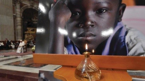 Dal 2 al 7 luglio il Pontefice in Africa QUO-051 Dal 2 al 7 luglio il Pontefice in Africa QUO-051