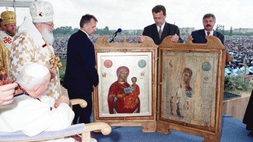   C’è il volto di ogni bambino ucraino  a “sostituire” quel Volto cancellato dalle brutture della ...