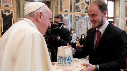 Le spese per le armi sono uno scandalo terribile QUO-065 Le spese per le armi sono uno scandalo terribile QUO-065