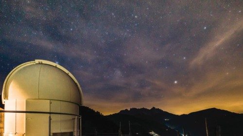  Dal cielo arriverà un aiuto per il pianeta  QUO-071