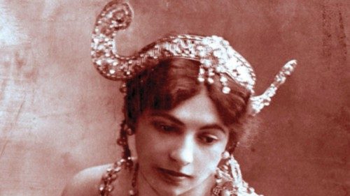 Mata Hari e la corda lenta QUO-072 Mata Hari e la corda lenta QUO-072