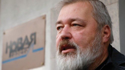FILE PHOTO: Russian investigative newspaper Novaya Gazeta's editor-in-chief Dmitry Muratov, one of ... FILE PHOTO: Russian investigative newspaper Novaya Gazeta's editor-in-chief Dmitry Muratov, one of ...