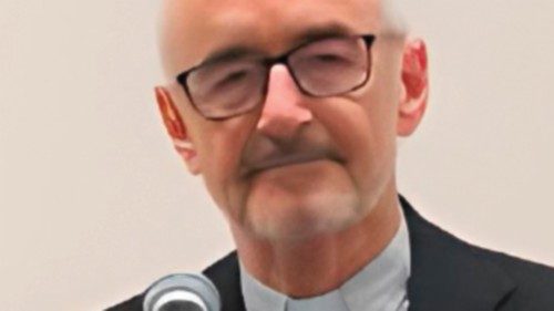 La fratellanza come utopia contro il culto della crescita QUO-074 La fratellanza come utopia contro il culto della crescita QUO-074