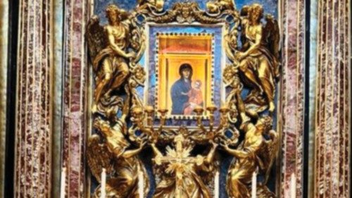  Il rientro in Vaticano  e la preghiera  a Santa Maria Maggiore  QUO-077