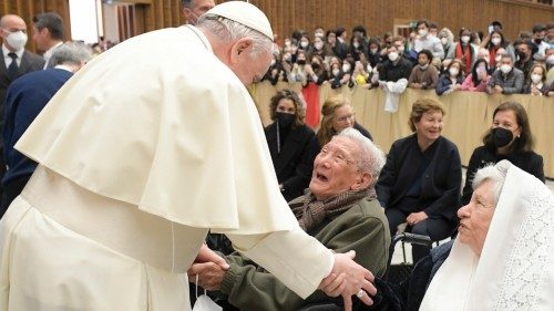 Il grazie del Papa ai polacchi che aprono le case per ospitare ucraini QUO-085 Il grazie del Papa ai polacchi che aprono le case per ospitare ucraini QUO-085