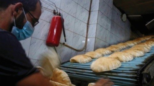 Libano: sussidi per evitare la crisi del pane QUO-086 Libano: sussidi per evitare la crisi del pane QUO-086