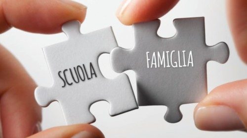 Puntare sulla famiglia e sulla scuola QUO-092 Puntare sulla famiglia e sulla scuola QUO-092