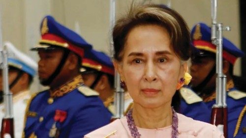 Cinque anni di reclusione per Aung San Suu Kyi QUO-095 Cinque anni di reclusione per Aung San Suu Kyi QUO-095