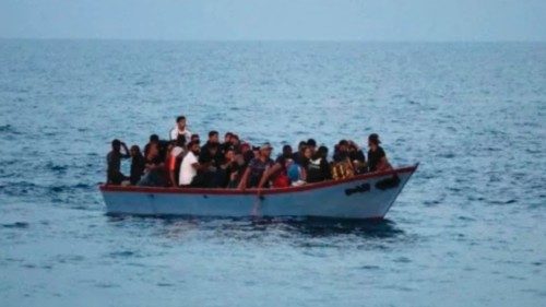 Tunisia: soccorsi 99 migranti QUO-108 Tunisia: soccorsi 99 migranti QUO-108