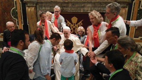 Sostegno reciproco e attenzione a chi è nel bisogno QUO-110 Sostegno reciproco e attenzione a chi è nel bisogno QUO-110