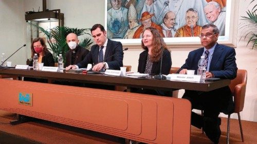 L’impegno instancabile della Caritas di fronte alla crisi umanitaria QUO-111 L’impegno instancabile della Caritas di fronte alla crisi umanitaria QUO-111