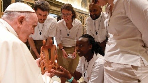 La politica è accogliere e rispettare l’altro senza condizioni QUO-111 La politica è accogliere e rispettare l’altro senza condizioni QUO-111