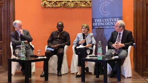 La cultura dell’incontro quale antidoto ad un mondo diviso QUO-121 La cultura dell’incontro quale antidoto ad un mondo diviso QUO-121