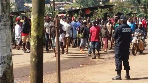   Nove civili  uccisi  dai militari nel nordovest del Camerun  QUO-130