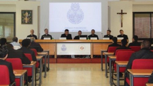 Teologia e sinodalità QUO-133 Teologia e sinodalità QUO-133