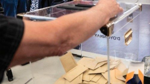 Macron vince di misura QUO-134 Macron vince di misura QUO-134