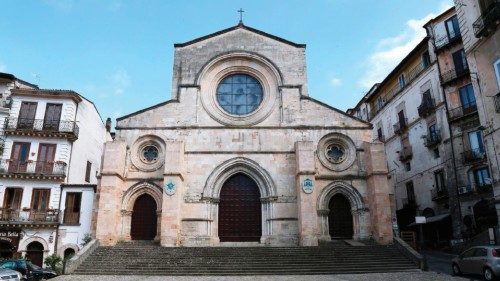 Il cardinale Pietro Parolin legato pontificio a Cosenza il 25 giugno QUO-138 Il cardinale Pietro Parolin legato pontificio a Cosenza il 25 giugno QUO-138