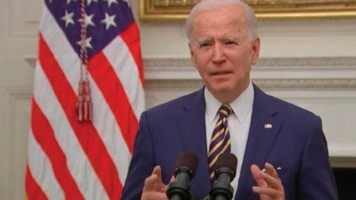  Biden chiede al G7 nuove misure contro la Russia  QUO-143