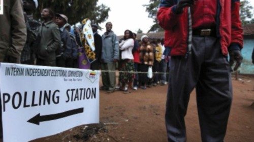  Il Kenya si prepara  alle elezioni presidenziali  QUO-143