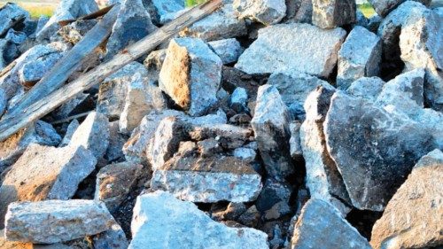 Dalla mafia a impresa di lavoratori che ricicla materiali edili QUO-145 Dalla mafia a impresa di lavoratori che ricicla materiali edili QUO-145