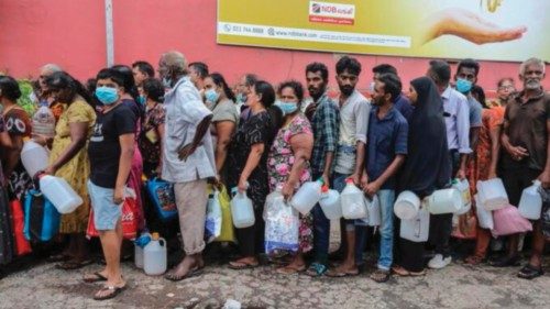  La crisi economica attanaglia lo Sri Lanka   QUO-150